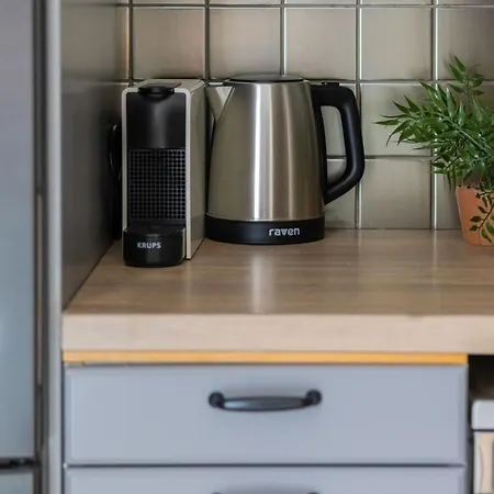 Spacious For 4 People With Air Conditioning By Renters Apartmán Varšava