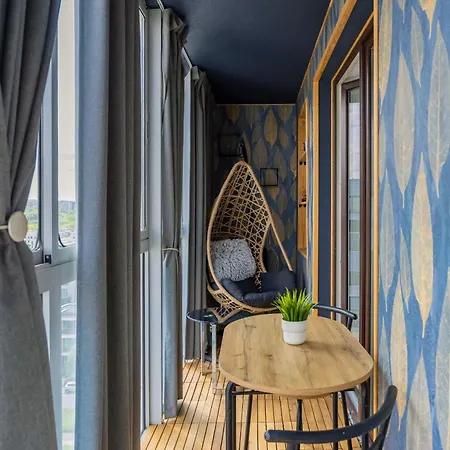 Spacious For 4 People With Air Conditioning By Renters