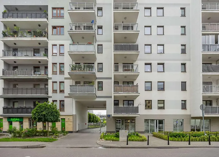 Spacious For 4 People With Air Conditioning By Renters *